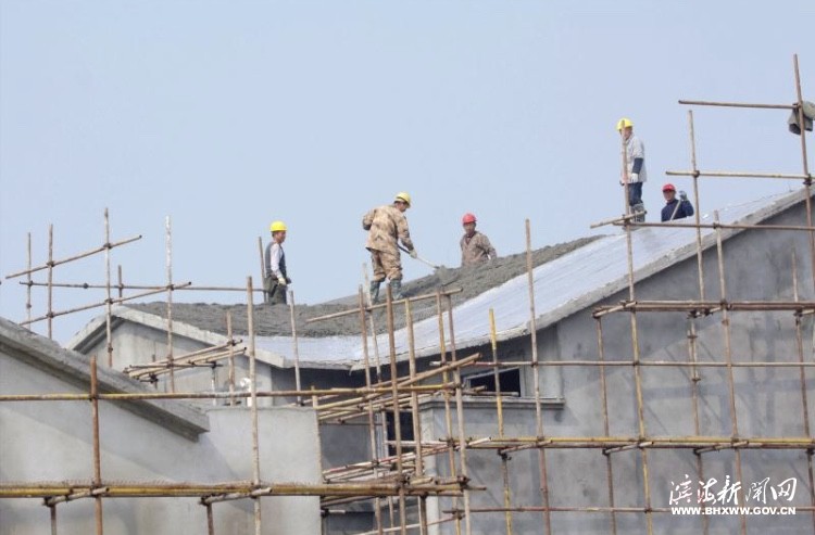 改善農民群眾住房條件