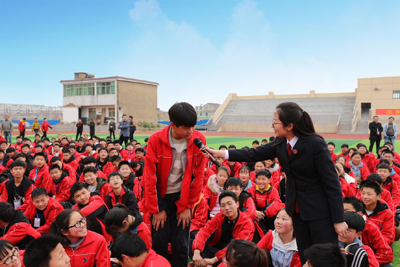 “守護(hù)青春，向校園欺凌說不”法治報(bào)告會(huì)